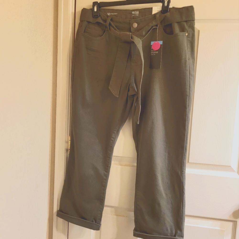 - A.N.A Size 14 green khaki crop jeans. NWT